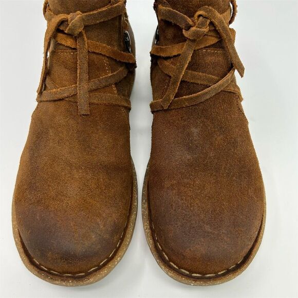 Born Women's Brown Leather Scrappy Flat Ankle Booties Size 6 Distressed Zip - Picture 7 of 15